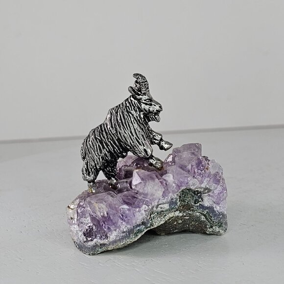 Pewter Mountain Goat Figurine On Amethyst Crystal Base - Picture 8 of 10